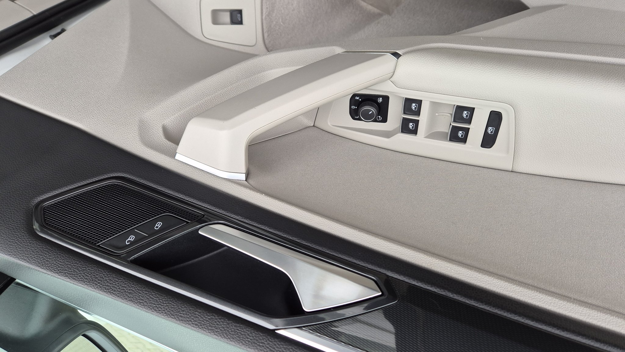 VW Tiguan Highline 2018 - Multimarks Seller Focșani